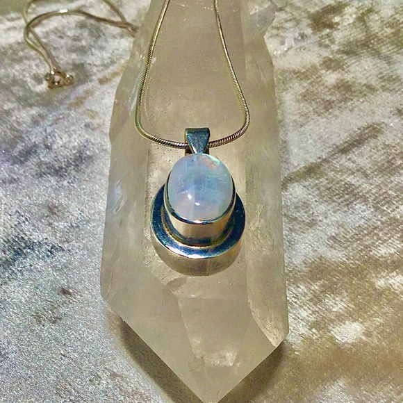 Gorgeous Moonstone 925 Sterling Silver Necklace - Picture 12 of 16